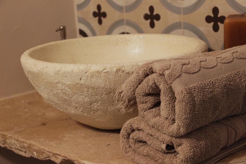 Palazzo Manfredi - Bed And Breakfast Monopoli Eksteriør bilde
